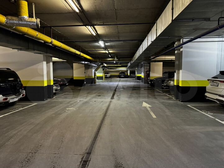 Машиноместо, 14 м²