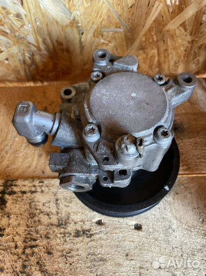 Насос гур mercedes benz w221 s500