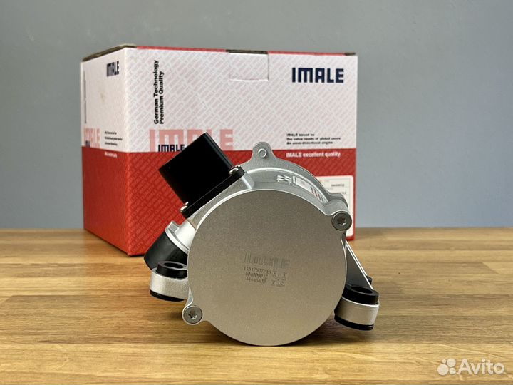 Водяной насос электропомпа BMW 11517597715