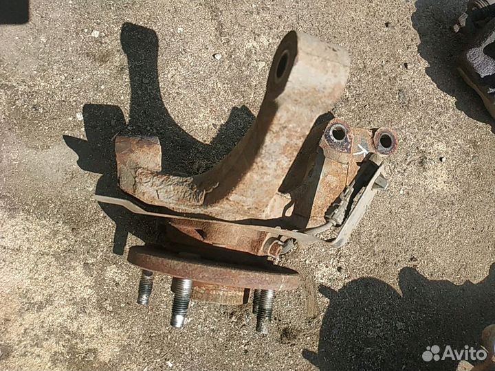 Поворотный кулак opel antara 3,2