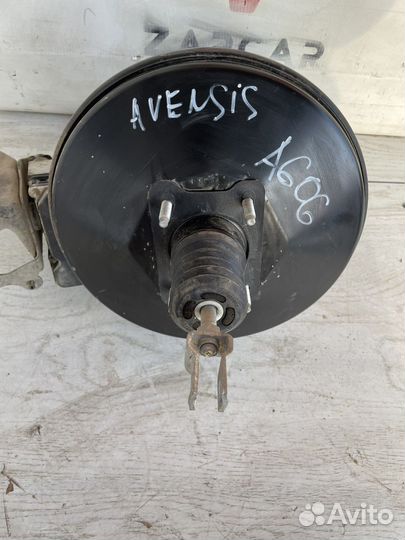 Toyota Avensis 3 T270 Вакуум тормозной