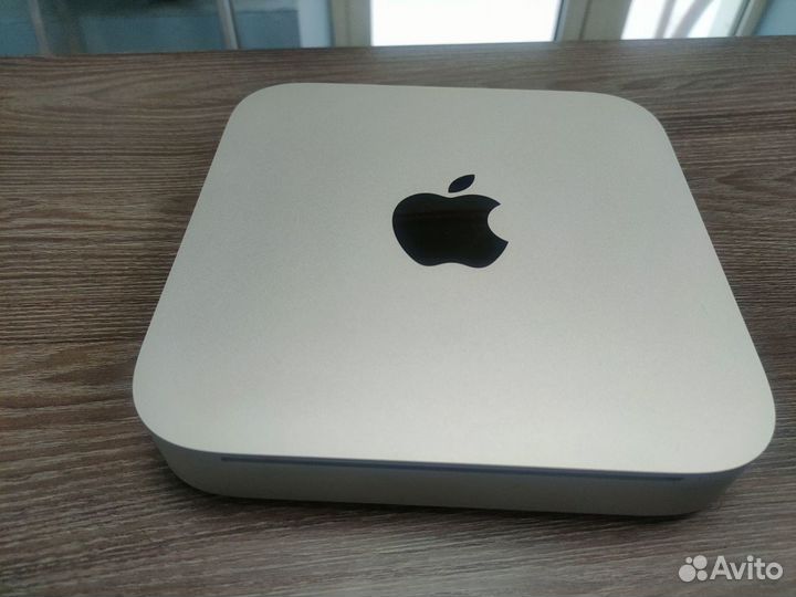 Apple mac mini 2010г