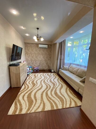 2-к. квартира, 62 м², 2/5 эт.