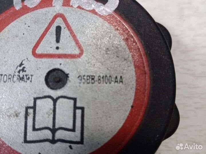 Крышка расширительного бачка Ford Mondeo 1 1995