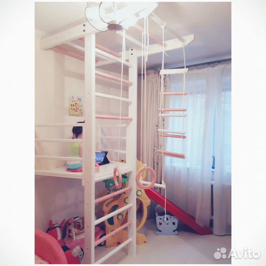 Шведская стенка с балконом