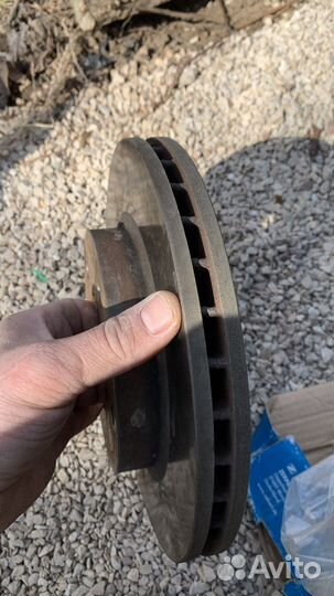 Тормазной диск передний Mazda 626