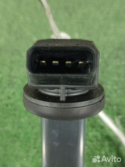 Катушка зажигания Toyota Avensis AZT250 1azfse