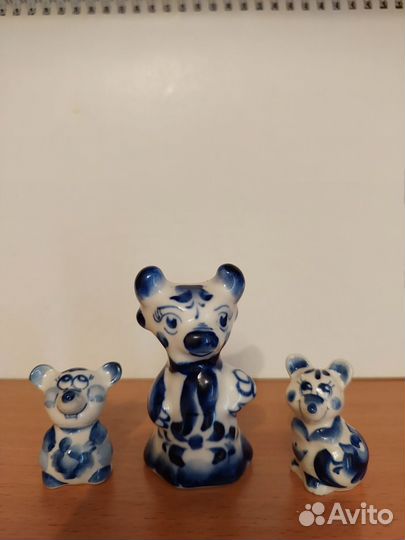 Статуэтки фигурки Гжель