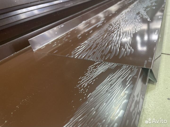 Отливы отлив 2000x255x05mm коричневый Ral8017