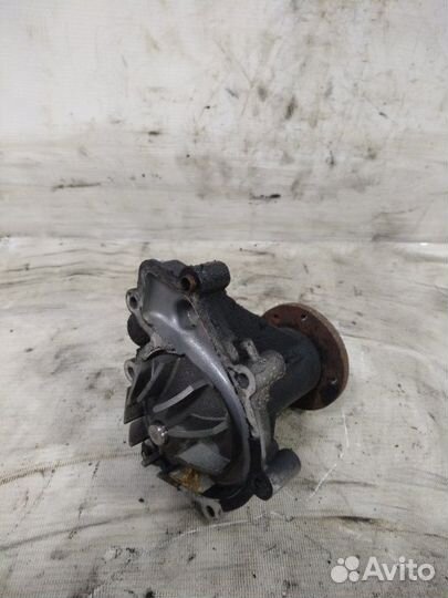 Насос системы охлаждения (помпа ) Ssangyong Kyron