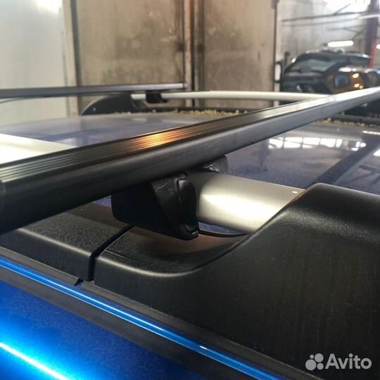 Багажник поперечины на рейлинги Renault Sandero