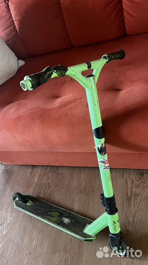 Самокат трюковой