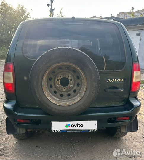 Chevrolet Niva, 2004