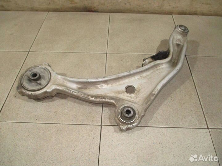 Рычаг передний нижний правый Nissan Murano (Z51)