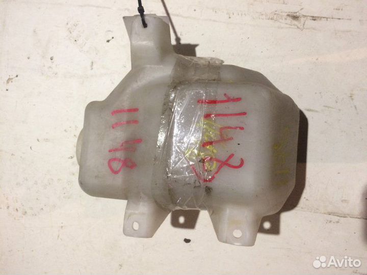 Бачок омывателя Honda Stepwgn