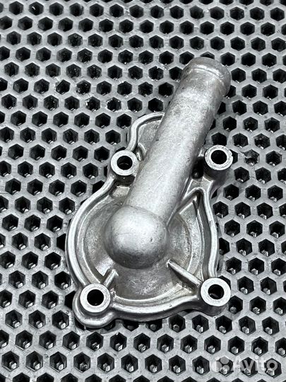 Крышка помпы Honda CRF 450R 2005-2008