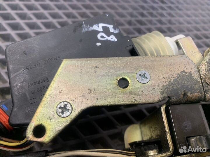 81626806122 Замок двери правый Man TGX