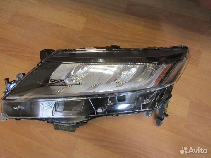 Фара левая Mitsubishi ASX