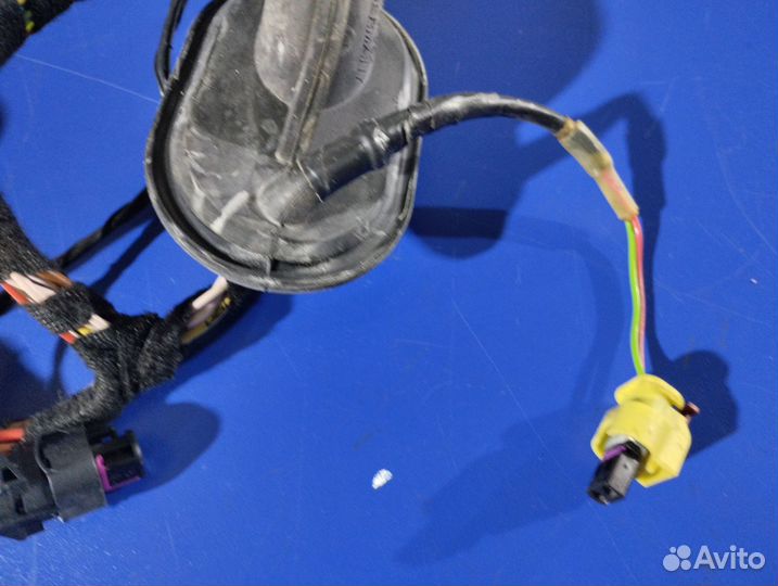 Проводка двери перед прав VW Touareg NF 7P6971162D