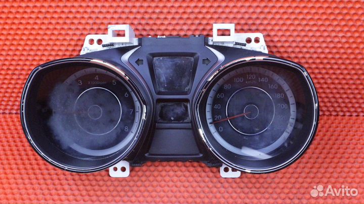 Щиток приборов Hyundai Avante MD G4FD 94013-3X040