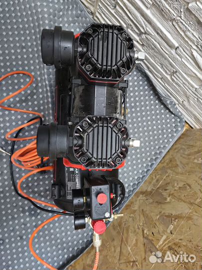 Компрессор бесшумный 24 литра