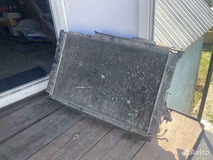 Радиатор охлаждения Audi A6C4 100 C4