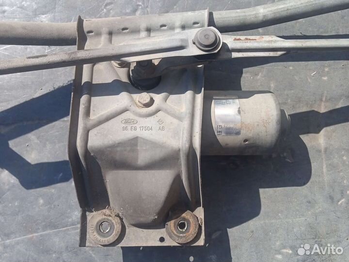 Традиция дворников Ford Courier