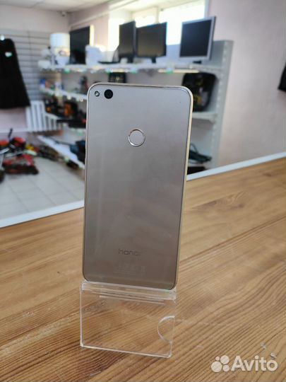 HONOR 8 Lite, 4/32 ГБ