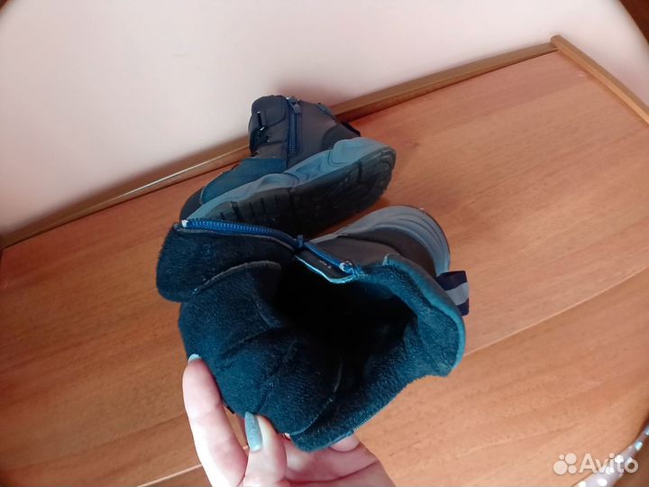 Ботинки демисезонные 28р