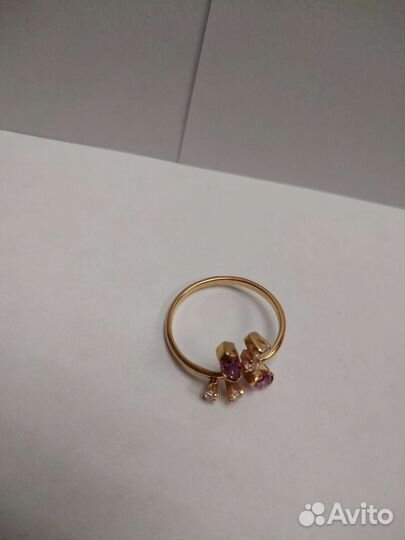 Золотое кольцо 585 пробы с аметистами