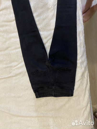 Джинсы скинни