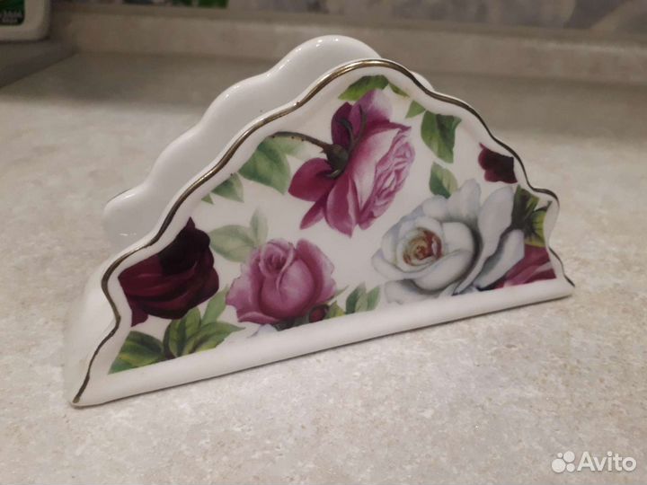 Кружки, салфетница, солонка, перечница