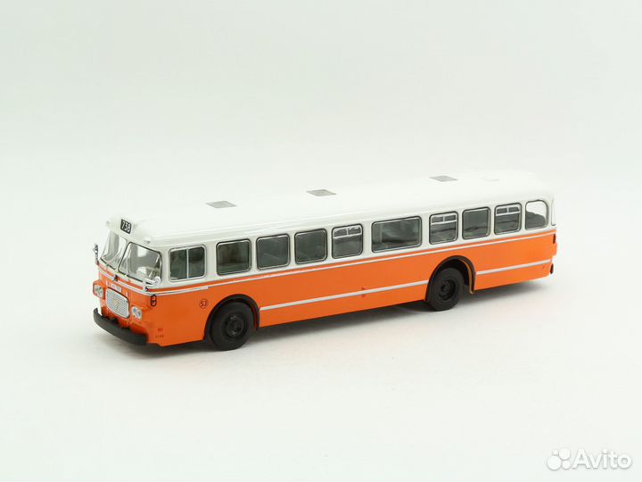 Огромная коллекция автобусов 50 штук 1/72