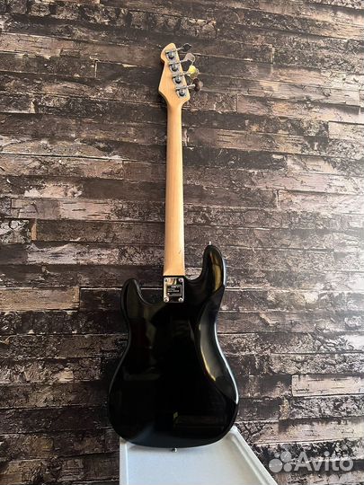 Бас гитара 4 струны