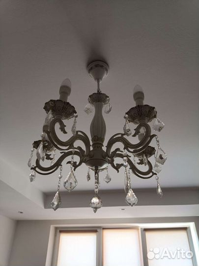 Люстра потолочная