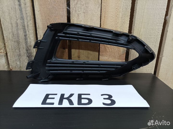 Окантовка противотуманной фары Хендай Солярис