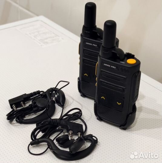 Компактные рации для официантов и охраны в клубах