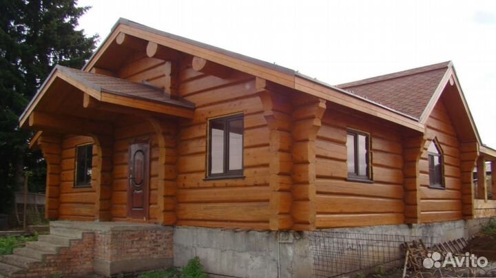 Сруб ручной рубки из лафета