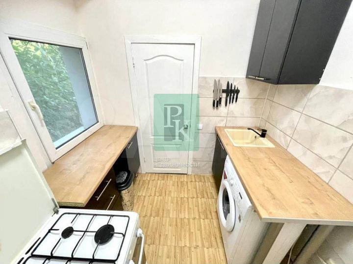 2-к. квартира, 48 м², 1/3 эт.