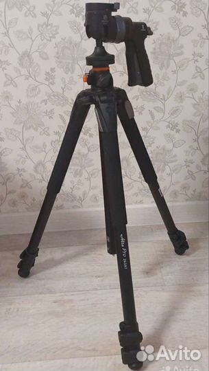 Штатив для фотоаппарата Vanguard Alta pro 263AT