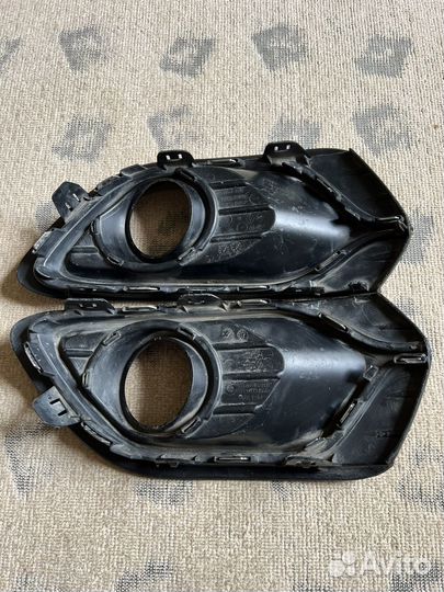 Рамки противотуманных фар Renault Logan 2