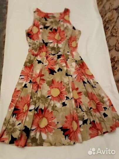 Платья праздничные