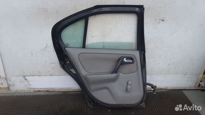 Дверь боковая Nissan Primera P11 (1996-2002)