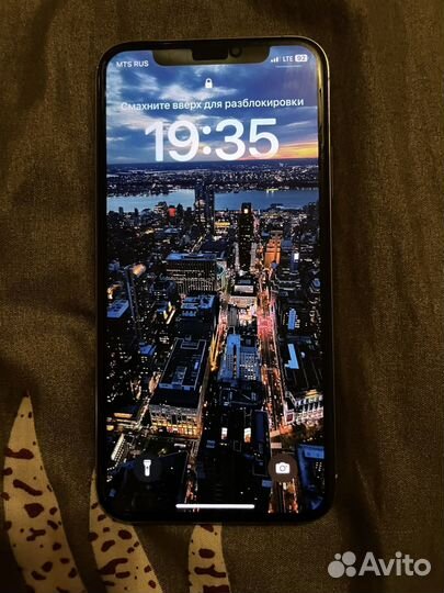 iPhone Xs, 64 ГБ
