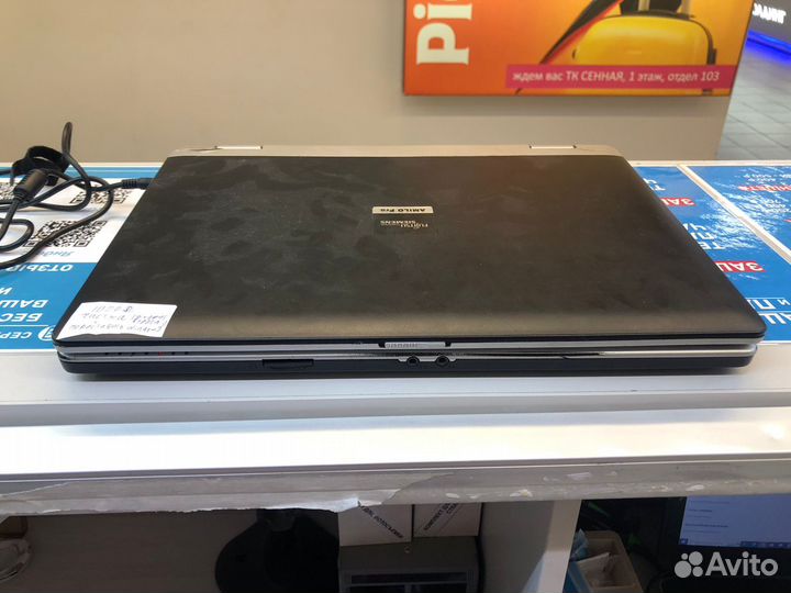 С) Ноутбук Fujitsu-Siemens Amilo Pro V3505 (C)