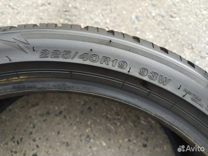 Bridgestone Blizzak LM-005 225/40 R19 и 255/35 R19 93W