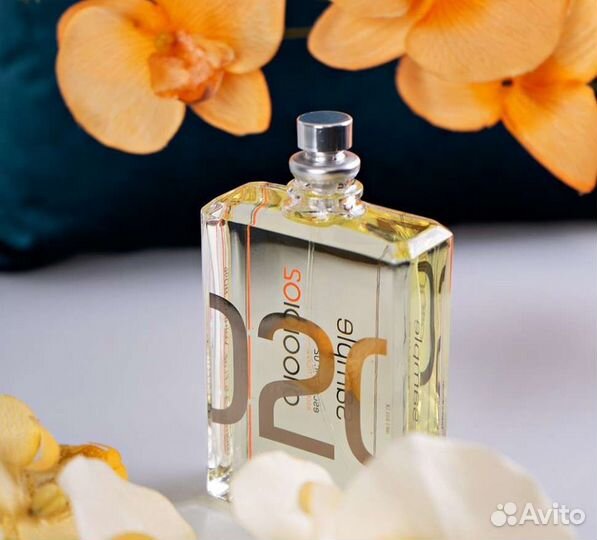 Molecules Escentric 02