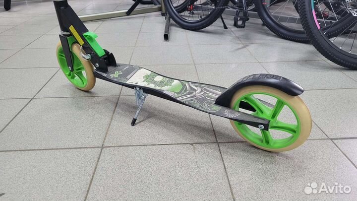Самокат новый взрослый до 120 кг