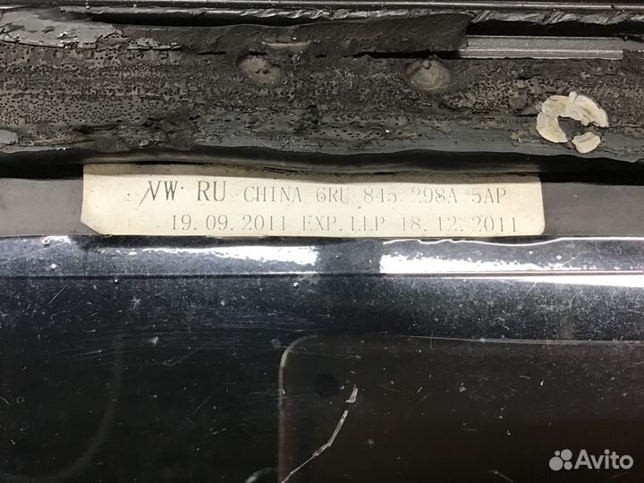 Стекло кузовное глухое правое VW Polo (Sed RUS) 20