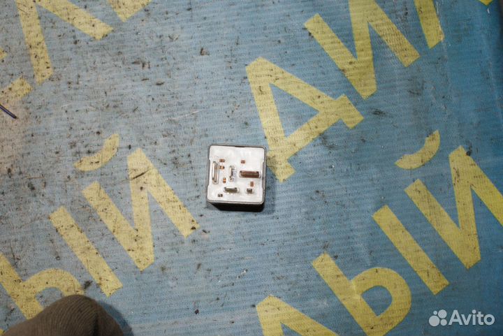 Реле 208 Audi A6 C4